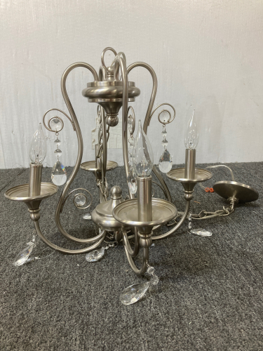 (1)4 Candelabra Light Chandelier w/ Crystal Pendant Accents