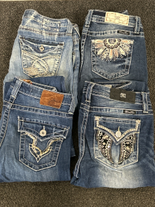 (2) Pairs of Ladies MissMe Jeans & (2) Pairs Of Ladies Bigstar Jeans