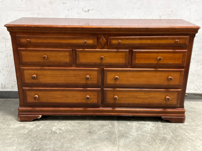 (9) Drawer Dresser With 3 Different Sized Drawers