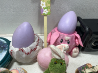 (2) figurines (2) Eggs With Baskets (1) Proscan Bluetooth Speaker - 3