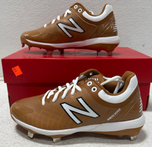 New Balance Football Cleats gold Size 5 mens