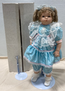 Vintage Colletible Val Shelton Doll