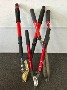 Corona Hedge Trimmer/ Shears And Limb Cutters