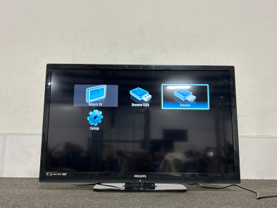 Philips 39" LED T.v.- Powers On