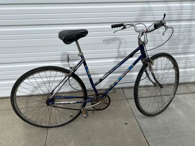 Vintage Free Spirit Lightweight Bicycle