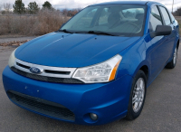 2010 FORD FOCUS - BLUETOOTH!