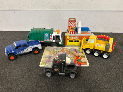 Vintage Toy Trucks, Toddler Winnie The Pooh Puzzle, Fisher Price Toy Garage And Tinkertoy Pieces