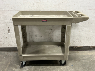 Rubbermaid Rolling Utility Cart