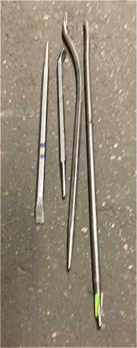 (4) Pry Bars/Bull Pins & Breaker Bars