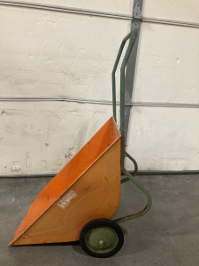 (1) Vintage Metal Garden Cart