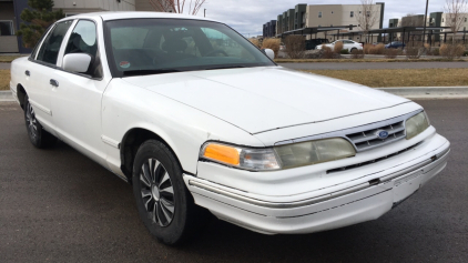 1996 FORD CROWN VICTORIA - 4.6L V8