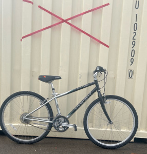 Trek Navigator Mountain Bike