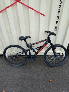 26" Hyper Shock (Black)