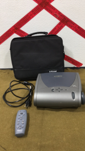 InFocus Digital Projector LP350 W/AC Cord, Rmote & Case