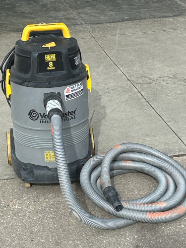 Vacmaster Industrial 8 Gallon Wet/Dry Vacuum