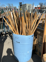 55 Gallon Plastic Drum With Metal Loop-Head Pole Tools (5’ Pole+3” Metal Loop) & (1) Light Bulb Changing Pole