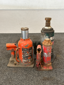 (3) Hydraulic Bottle Jacks