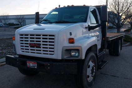 2006 GMC C7500 - MANUAL - FLEET TRUCK - RUNS WELL