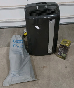 (1) DeLonghi Portable AC Unit & Wine Bottle & Glass Holding Stakes