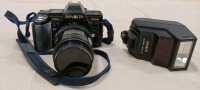 Minolta Maxxum 7000 Camera & Accessories & Bag - 2