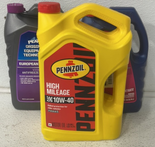 (1) Pennzoil (5qt) 10W- 40 Oil (2) Assorted Peak (5qt) Anti-Feeze