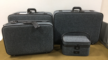 Skyway (4) Piece Rolling Luggage Set