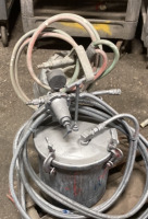 Paint Pressure Pot w/ Hose and Attachment