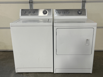 Pair Of Amana Heavy Duty Súper Capacity Washer And Dryer