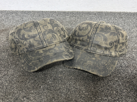 (4) Womans Hats And Pair Of Womans Mossy Oak Pursuits Camo Shirts Size Large - 2