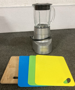 Cuisineart Blender (Works!) With 4 Assorted Cutting Boards