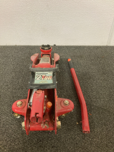 Pittsburgh- 2Ton Compact Trolley Jack