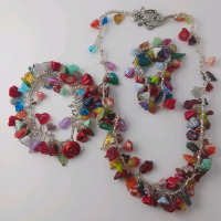 Beautiful Beaded Necklace & Bracelet Set