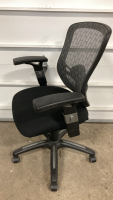 Black Mesh Back Office Chair - 2