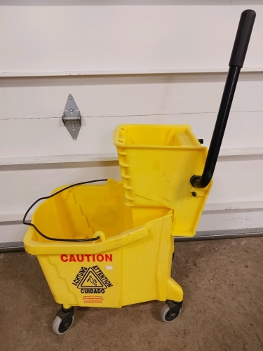 Industrial Mop Bucket