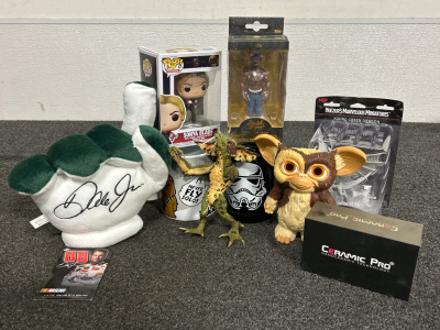 Star Wars Mugs, Gremlins Action Figures, Sonya Blade Funko Pop, And More