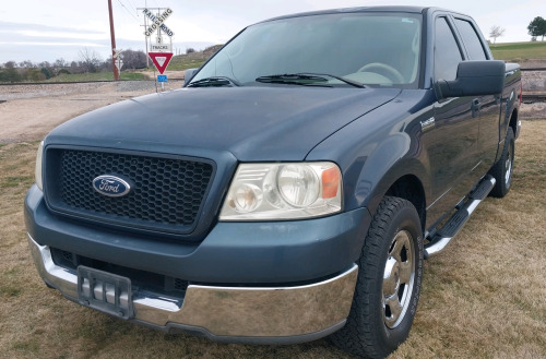 2004 Ford F-150 XLT - TOW PACKAGE!