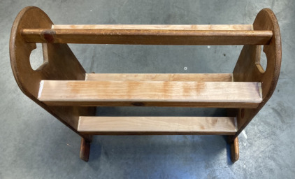 Wood Heart Two Tiger Shoe Rack