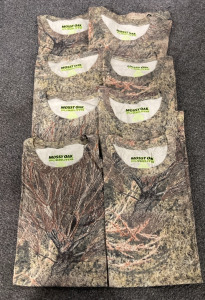8 Mossy Oak Women&rsquo;s Small Camouflage Shirts