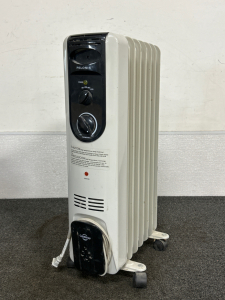 Pelonis Radiator Heater (Powers On)