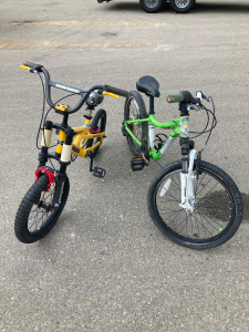 (1) Specialized Bike (1) Yellow Hummer Bike