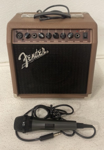 (1) Fender Acoustisonic 15w Guitar Amp (1) Microphone