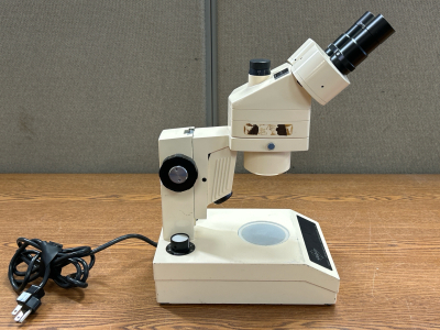 Vintage Swift Microscope Stereo Zoom Model 8-80 w/ W15x-13mm Viewing Lenses