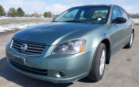 2005 NISSAN ALTIMA - SUNROOF!