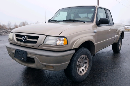 2002 MAZDA B3000 - AFTERMARKET STEREO!