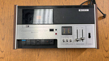 Sony Cassette Player, Powers On