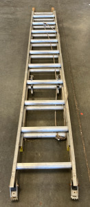 20&rsquo; Extension Ladder