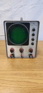 Oscilloscope From DeVry Technical Institute- Powers On And Is Functional