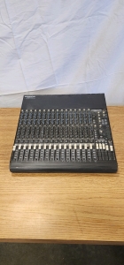 Mackie 1604-VLZ Pro 16 Channel Mic/Line Mixer With Premium XDR Mic Preamplifiers- Unit Is Not Tested Will Need Power Cord