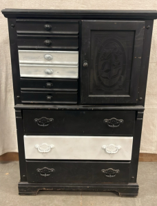 BLACK AND WHITE DRESSER W/ 6 DRAWERS AND 1 CUBBY