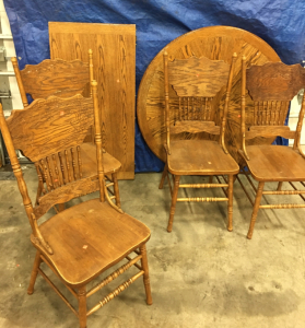 Vintage Round Wood Tabletop w/ Leaf and (4) Matching Chairs